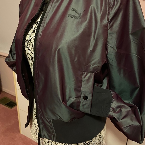 NWT Puma dark iridescent bomber jacket Plum Perfect Iridescent Bomber jacket M - Picture 3 of 12
